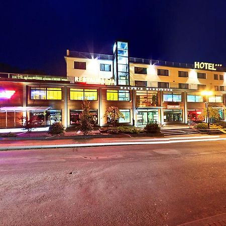 Osrodek Natura Zdroj Wellness & Spa イボニチ・ズドルイ エクステリア 写真